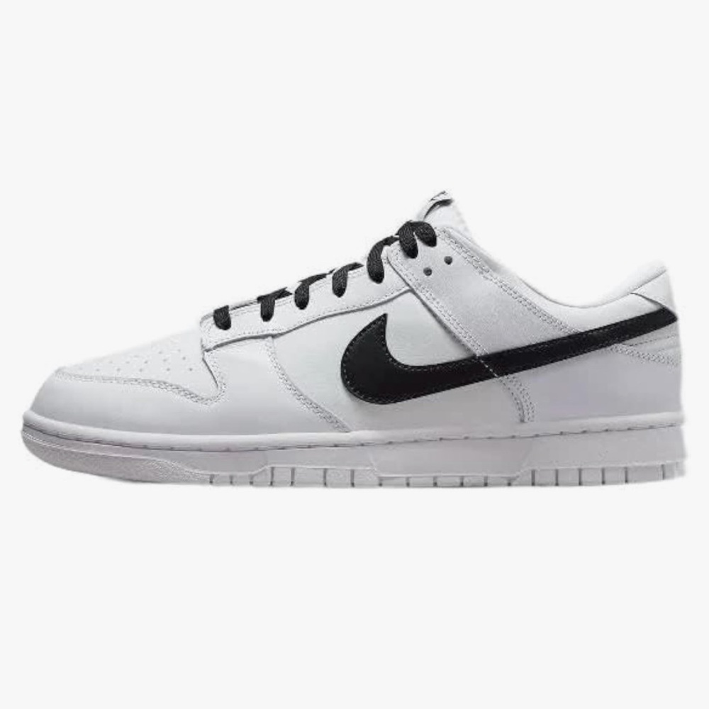 Nike dunks size 8
